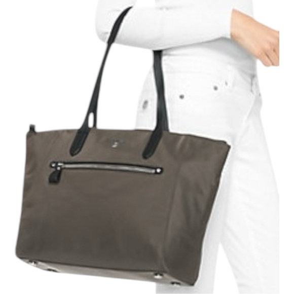 MICHAEL Michael Kors Kelsey Large Nylon Tote Bag - Picture 2 of 14